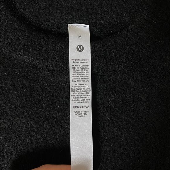 Lululemon Size M Alpaca Wool Blend Cropped Crewneck Sweater Black - Picture 3 of 6